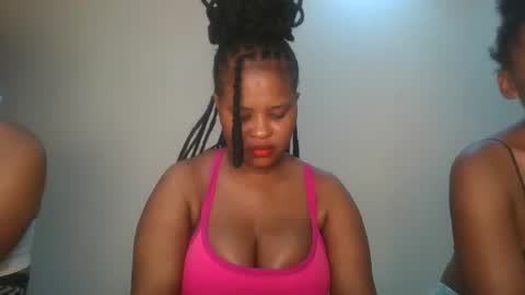 Snapshot of queen_kikih chatting on February 2026 12:39:01 AM Queen kikih online show from February 2026 12:39:01 AM