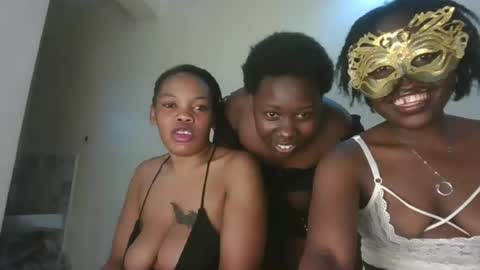 Snapshot of queen_kikih chatting on July 2026 09:21:02 PM Queen kikih online show from July 2026 09:21:02 PM