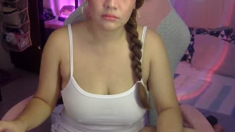 QueenHennessy online show from June 2026 08:23:02 AM