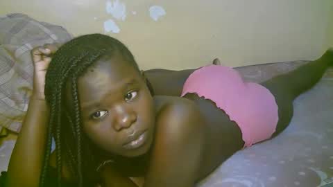 Snapshot of queen_latasha chatting on May 2026 03:33:02 AM queen_latasha online show from May 2026 03:33:02 AM