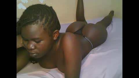 Snapshot of queen_latasha chatting on May 2026 07:58:02 AM queen_latasha online show from May 2026 07:58:02 AM