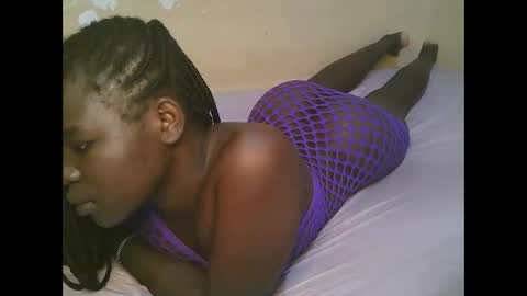 Snapshot of queen_latasha chatting on May 2026 03:57:01 AM queen_latasha online show from May 2026 03:57:01 AM