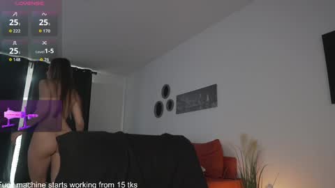 queen_leylla online show from May 2026 05:37:01 AM