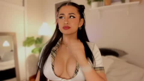 Liana  online show from May 2026 06:11:02 AM