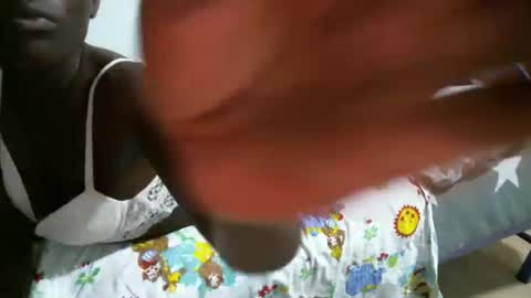 Snapshot of queen_mah chatting on March 2025 12:01:02 PM Queen online show from March 2025 12:01:02 PM