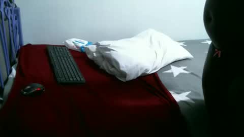 Snapshot of queen_mah chatting on September 2025 05:40:02 AM Queen online show from September 2025 05:40:02 AM