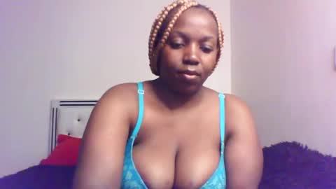 QUEEN online show from April 2026 03:50:02 AM