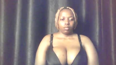 QUEEN online show from April 2026 05:03:01 AM