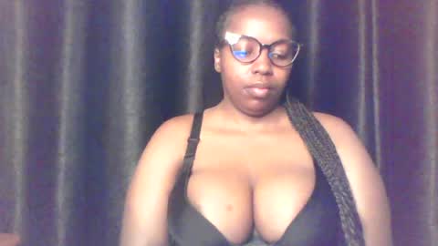 QUEEN online show from June 2026 04:39:02 AM