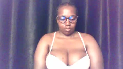 QUEEN online show from June 2026 03:46:02 AM