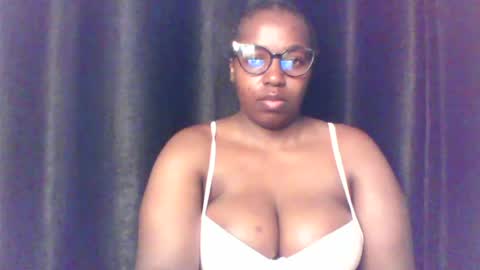 QUEEN online show from June 2026 11:32:02 AM