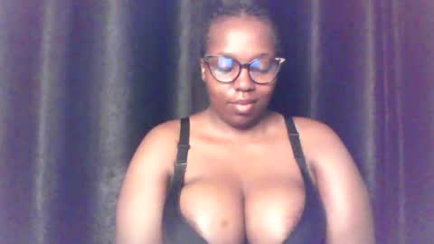 QUEEN online show from June 2026 03:51:01 AM