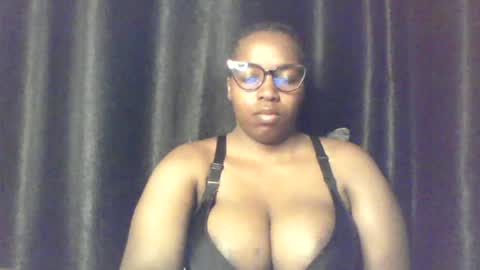 QUEEN online show from July 2026 04:04:02 AM