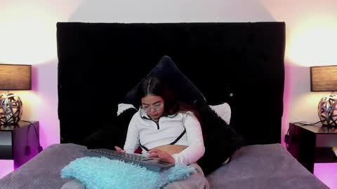 queen_misy online show from May 2026 09:11:02 PM