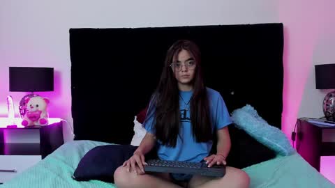 queen_misy online show from May 2026 08:58:01 PM