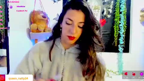 queen_natttyy online show from July 2026 02:33:02 AM