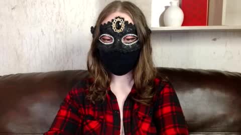 Nora online show from May 2026 10:15:01 PM