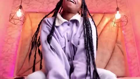   online show from March 2025 05:03:02 PM