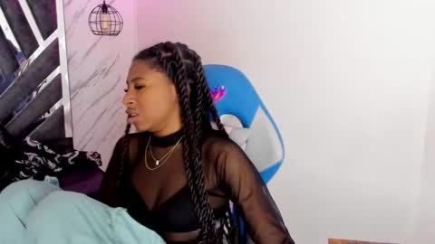   online show from October 2025 07:10:02 PM