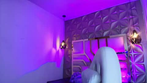   online show from May 2026 12:10:01 PM