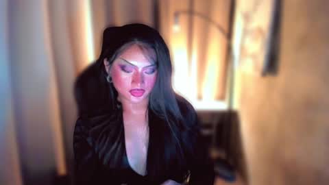 Snapshot of queenarthalia chatting on December 2024 08:34:01 PM ARTHA online show from December 2024 08:34:01 PM