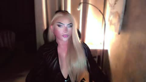 Snapshot of queenarthalia chatting on March 2025 06:46:02 AM ARTHA online show from March 2025 06:46:02 AM