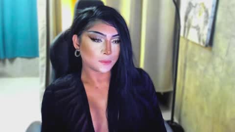 Snapshot of queenarthalia chatting on March 2025 06:58:02 PM ARTHA online show from March 2025 06:58:02 PM