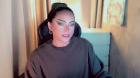 Snapshot of queenarthalia chatting on September 2025 06:24:02 AM ARTHA online show from September 2025 06:24:02 AM