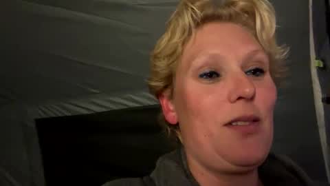 Snapshot of queenbeeangel chatting on March 2026 07:53:01 PM Angel online show from March 2026 07:53:01 PM