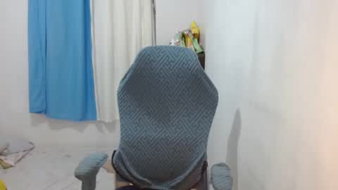 Snapshot of queenboba chatting on January 2025 03:34:02 PM queen online show from January 2025 03:34:02 PM