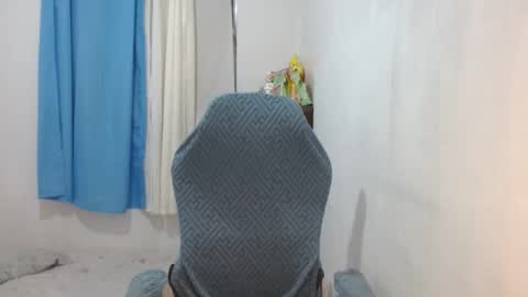 Snapshot of queenboba chatting on January 2025 04:02:02 PM queen online show from January 2025 04:02:02 PM