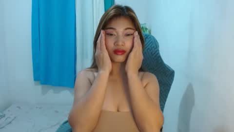 Snapshot of queenboba chatting on February 2025 04:55:01 PM queen online show from February 2025 04:55:01 PM