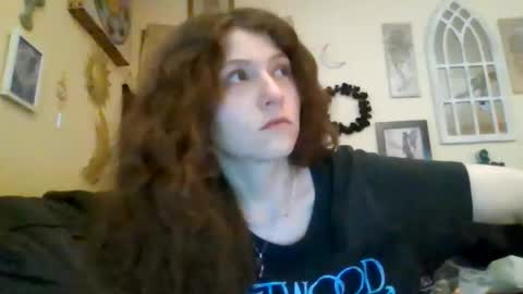 queencrimsonlvx online show from June 2026 02:16:01 PM