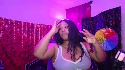 Queen Cherise Roze online show from February 2026 02:21:02 PM