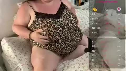Queen curves online show from July 2026 12:36:02 AM