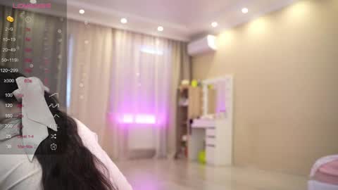 Nelly  INSTA  queenelia  online show from April 2026 10:52:02 AM