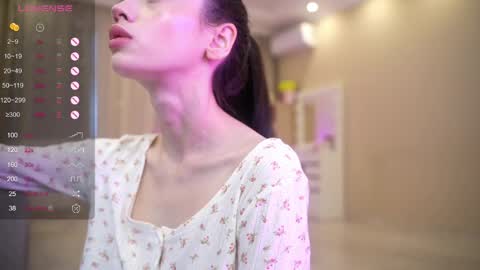 Nelly  INSTA  queenelia  online show from June 2026 10:43:02 AM