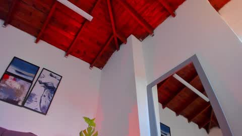 Queen online show from January 2025 10:19:01 PM