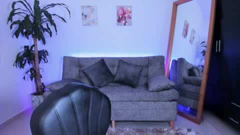 Maria Del Mar online show from June 2026 08:04:01 PM