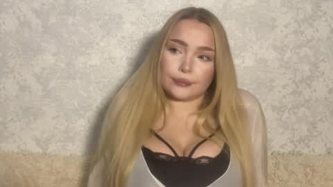 queenkat33 online show from June 2026 09:59:02 PM