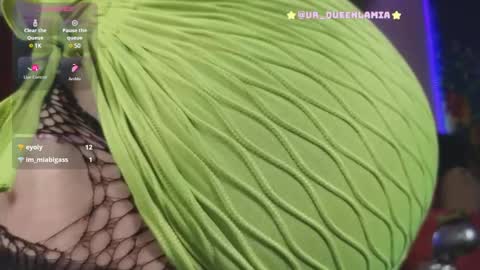 Snapshot of queenlamia chatting on February 2025 07:37:02 AM Taurus online show from February 2025 07:37:02 AM