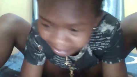 queenleona61 online show from April 2026 06:55:01 AM