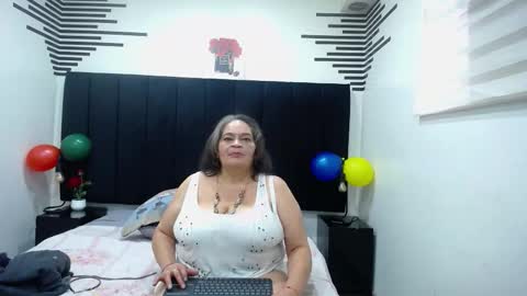 VickyBoobss online show from November 2025 01:11:01 PM