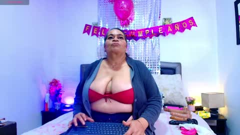 VickyBoobss online show from May 2026 12:59:01 PM