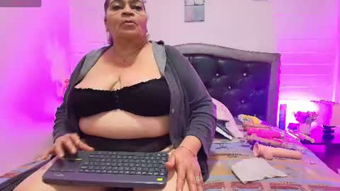 VickyBoobss online show from June 2026 12:31:02 PM
