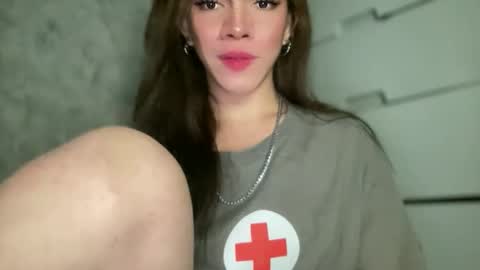 QUEEN online show from December 2025 03:35:01 AM