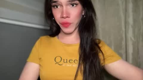 QUEEN online show from May 2026 05:37:02 AM