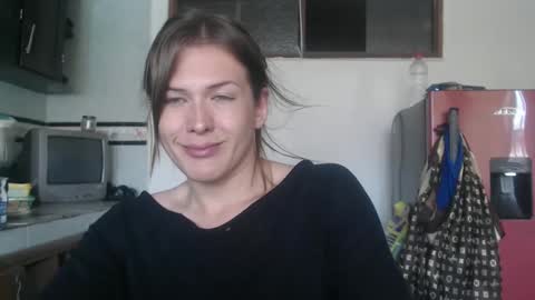 Snapshot of queennicky88 chatting on October 2025 06:28:02 PM Nico online show from October 2025 06:28:02 PM