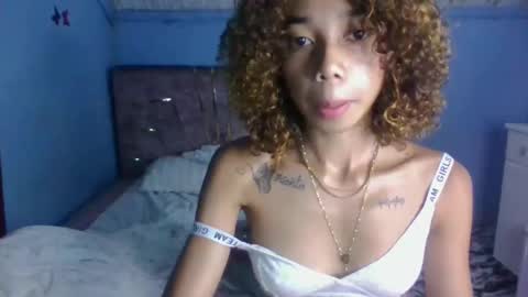 queennih online show from January 2026 08:43:02 PM