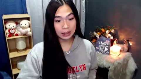 Mikka online show from April 2026 05:51:02 PM